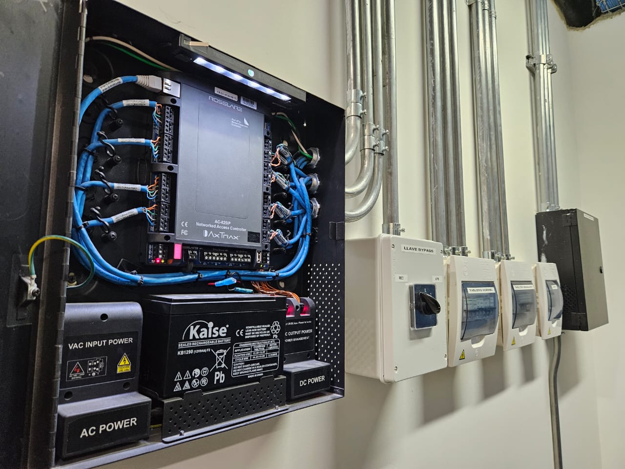 ACENG ELECTRICAL team and company